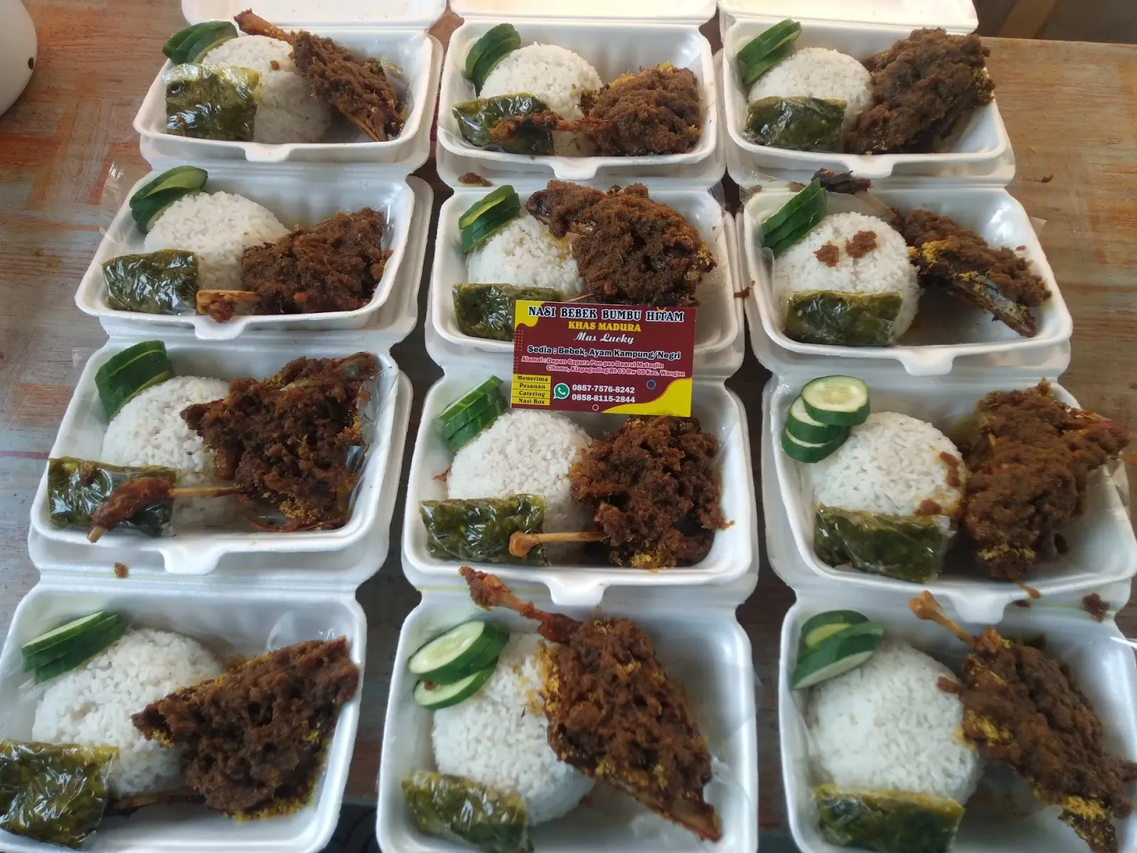Warung Nasi Bebek Mas Luki khas madura