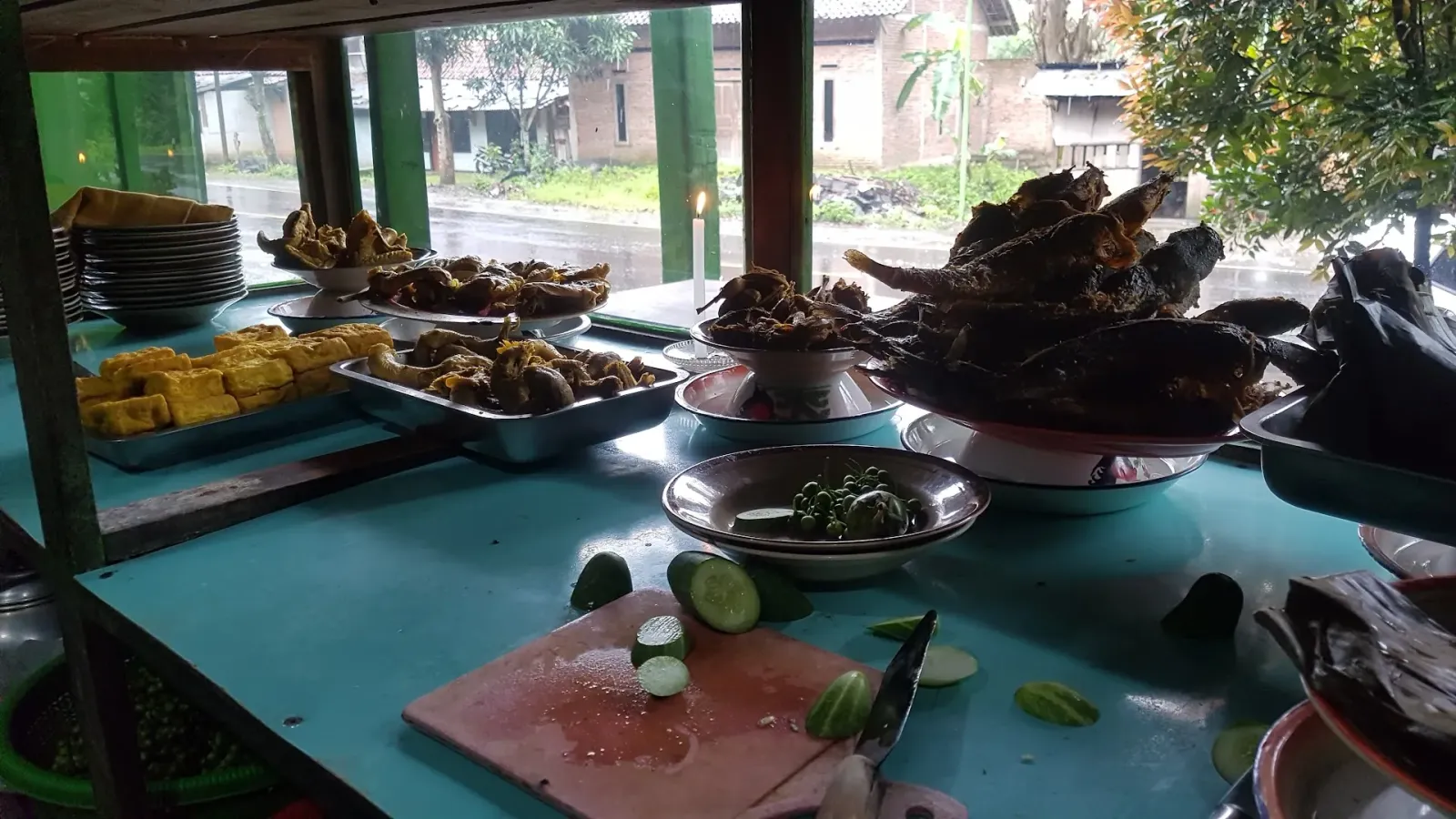 Warung Nasi Sambel Tlenjeng Kang Tutur