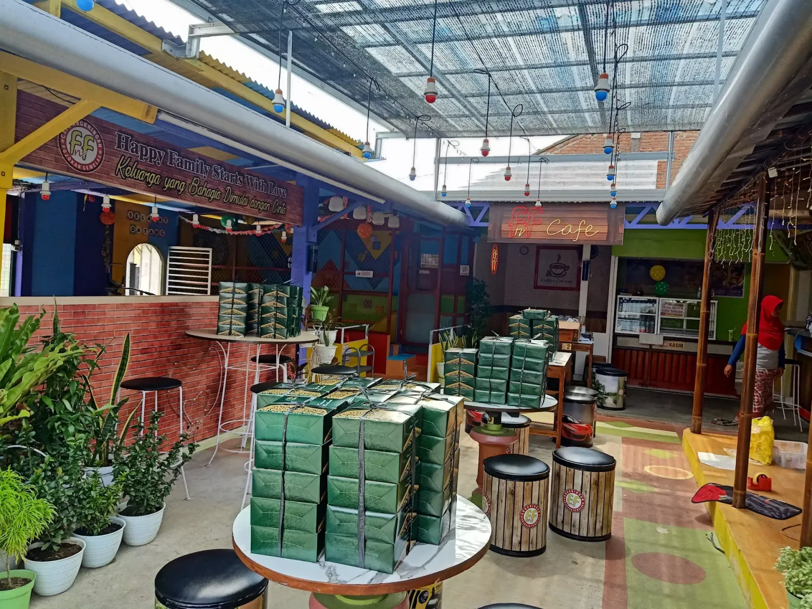 Warung Ndelik 2020