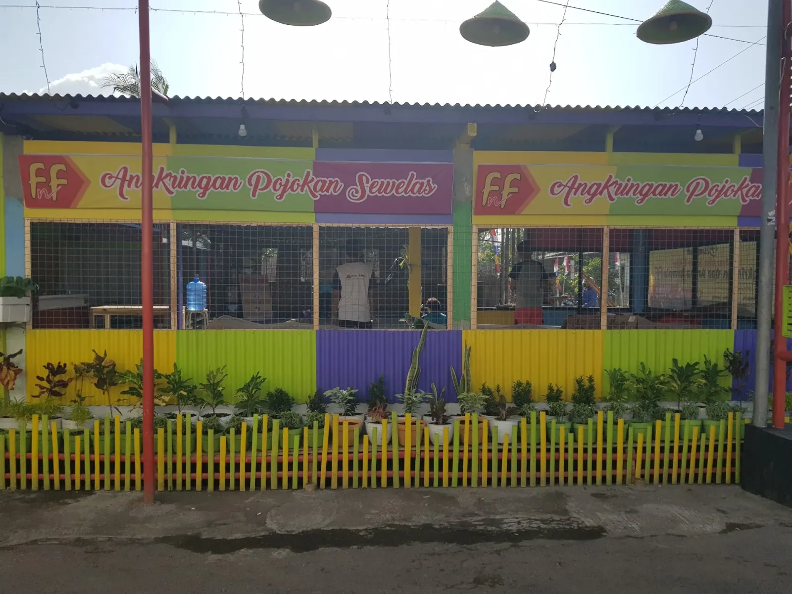 Warung Ndelik 2020