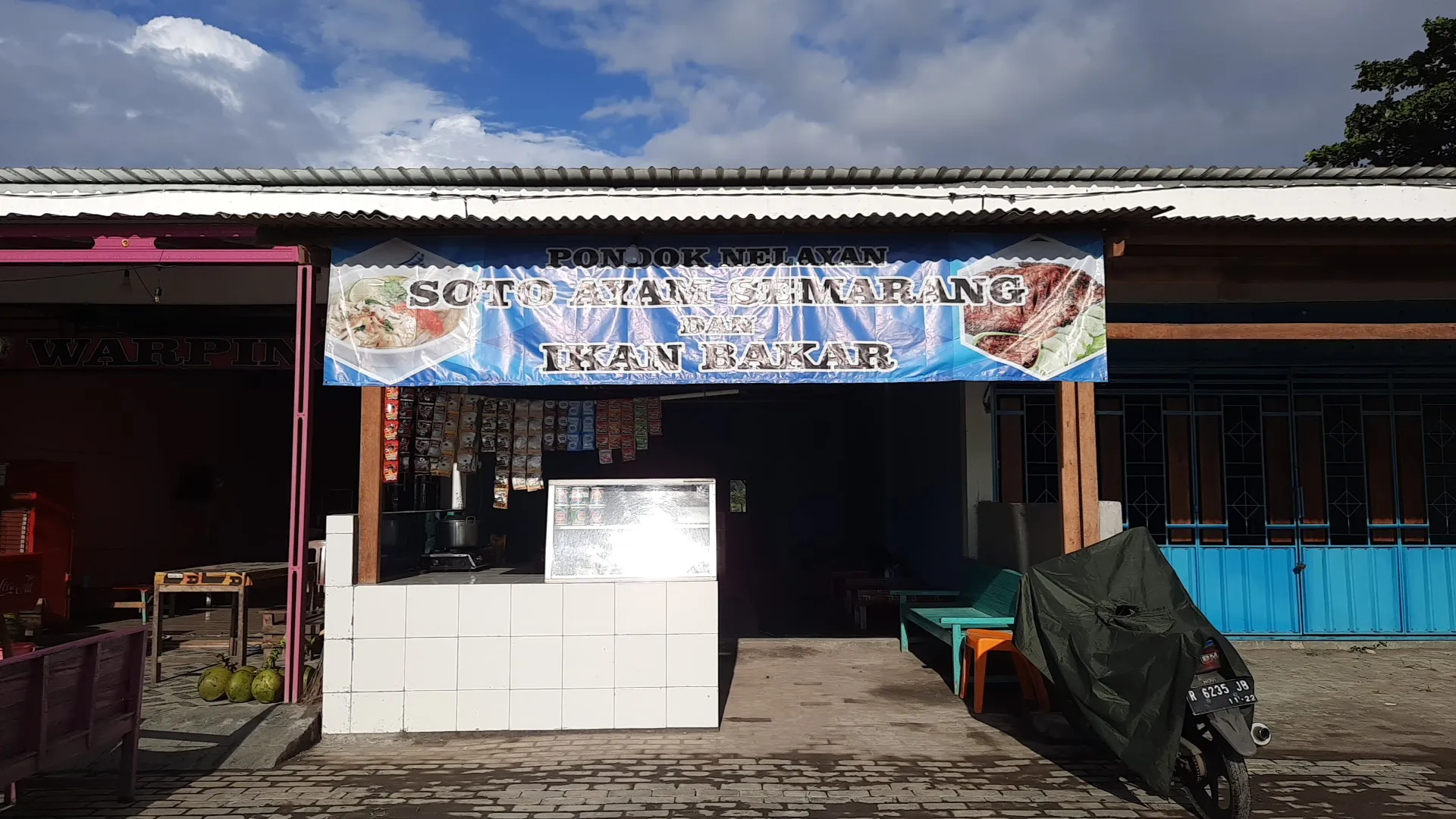 Warung Pondok Nelayan (Soto Semarang & Seefood)