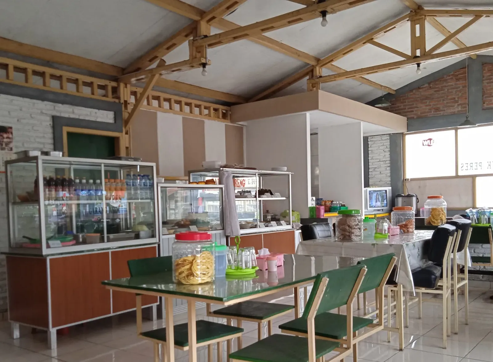 WARUNG SANTAP BU RINI WANGON
