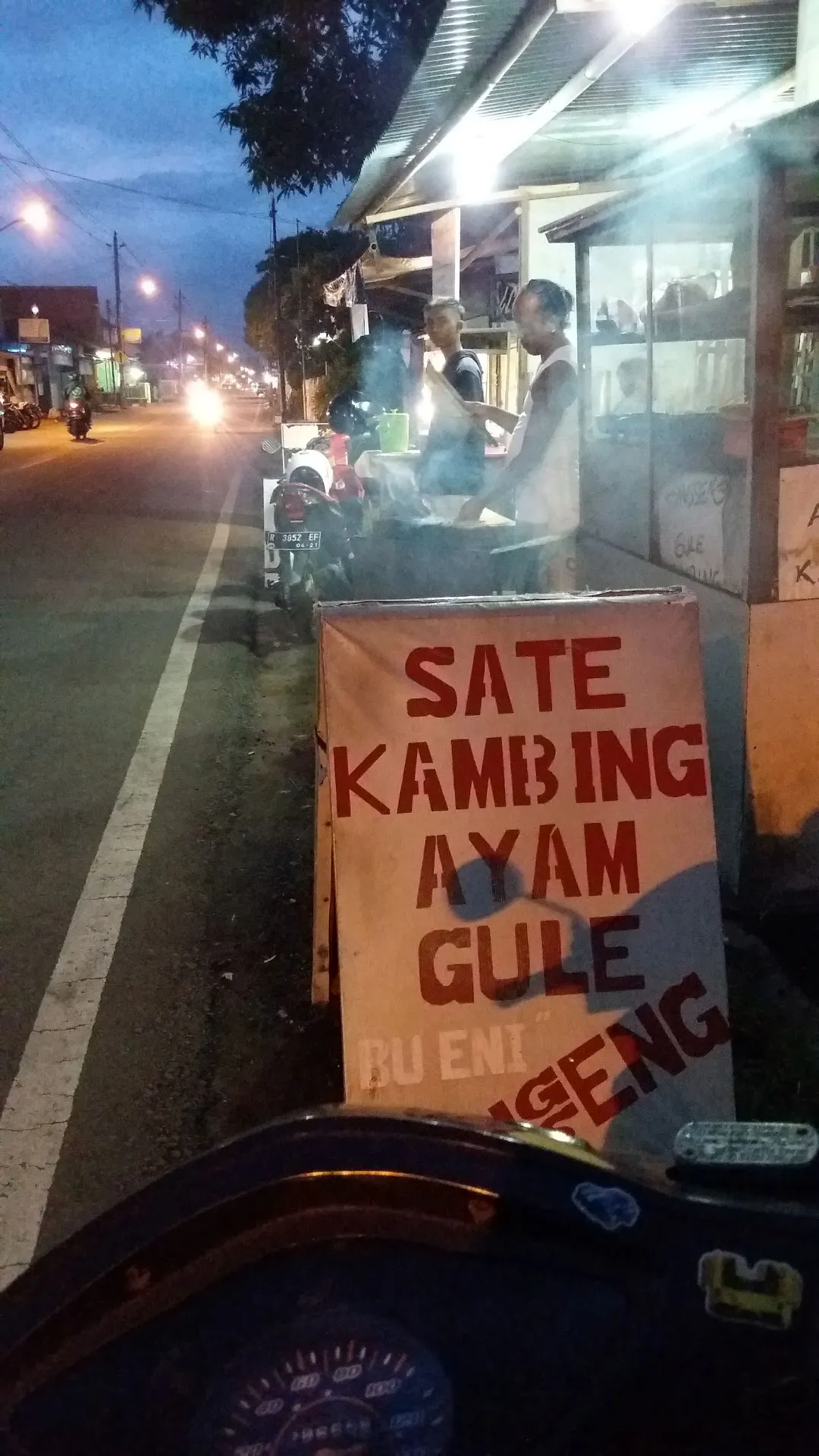 Warung Sate Cak Toha