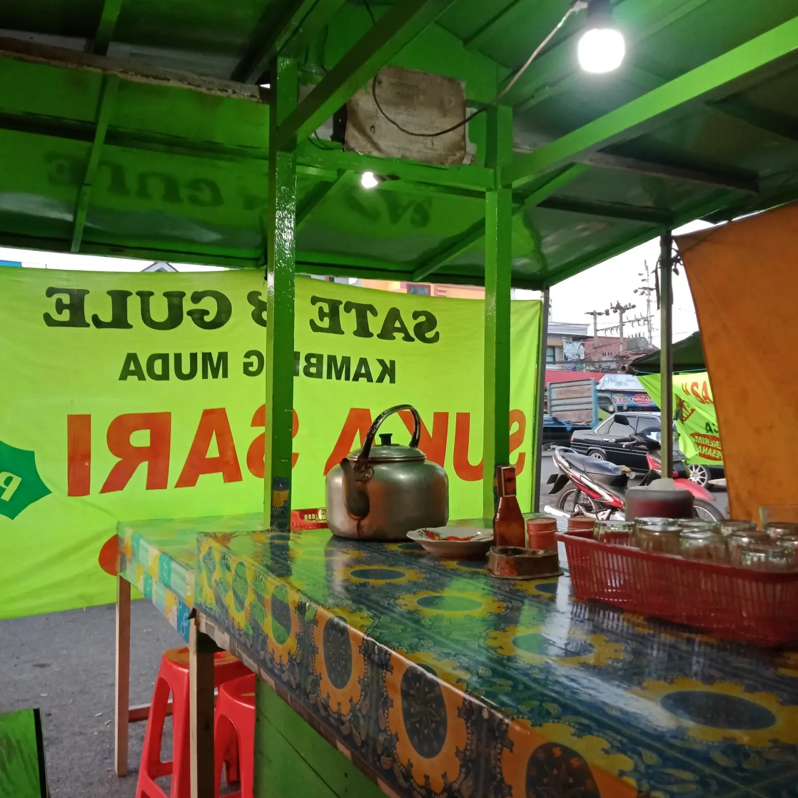 Warung Sate & Gule Suka Sari Pak Taswan (Putra)