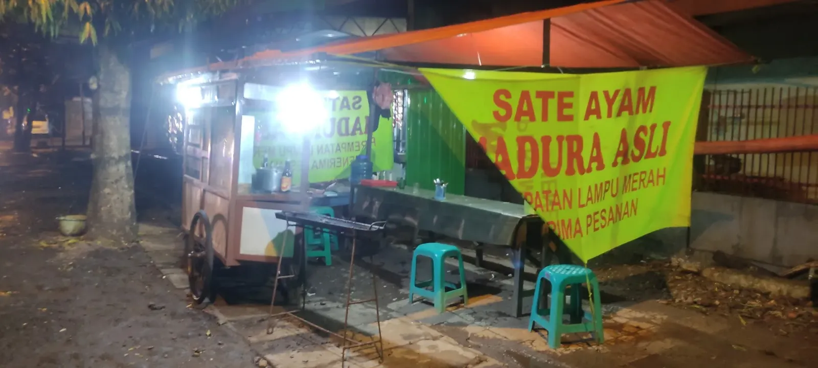 Warung sate madura puja asmara