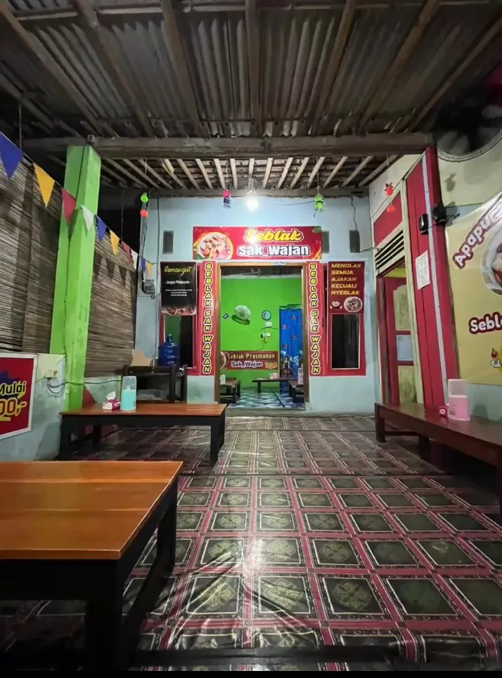 Warung Seblak Prasmanan Sak_Wajan