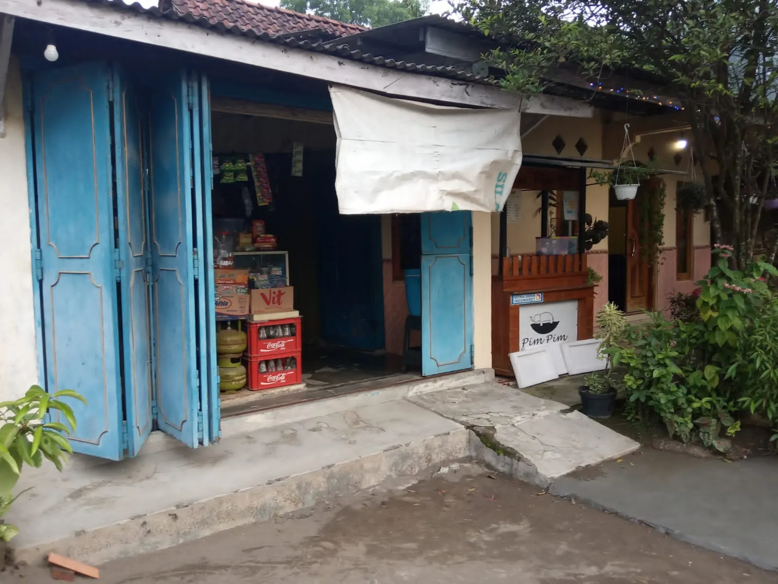 Warung Sembako Pak Tupon
