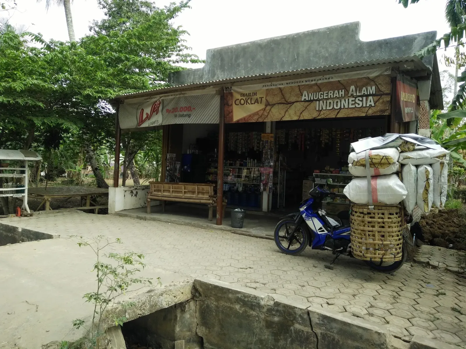 Warung sembako Vian