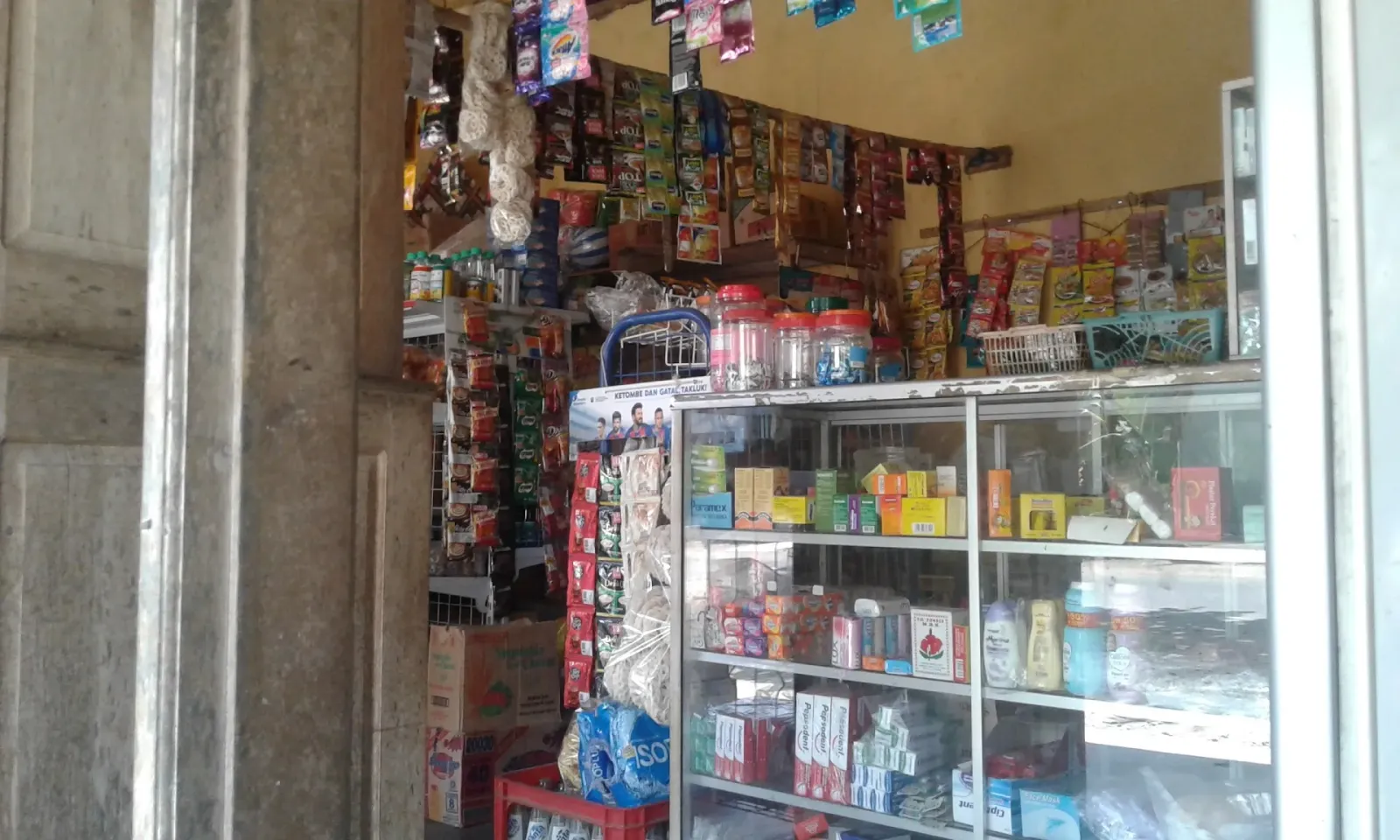 Warung Tanggul Pak Lusino