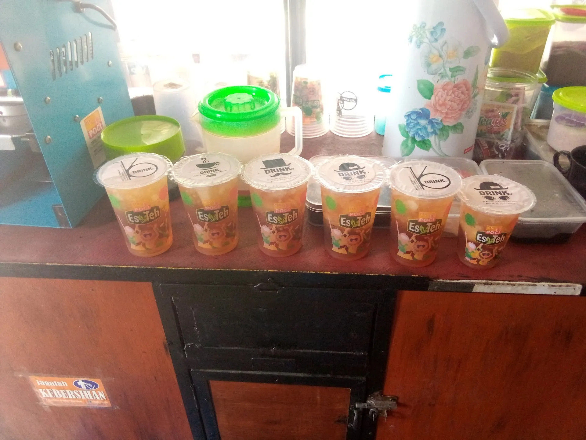 Warung Teh Poci Pawiro
