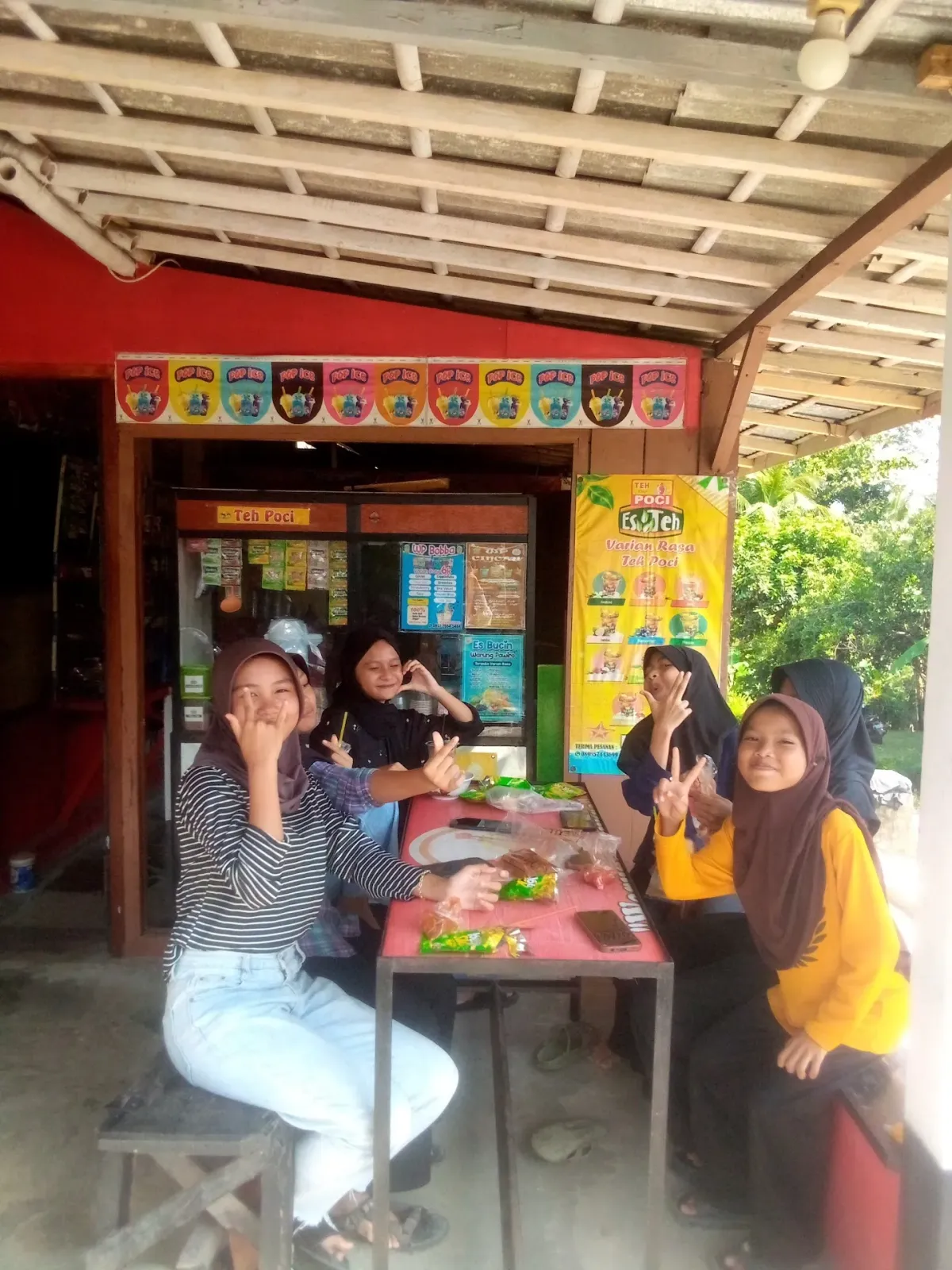 Warung Teh Poci Pawiro