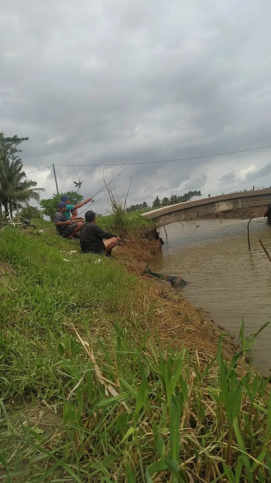WARUNG TYO & RIFQI & Fishing