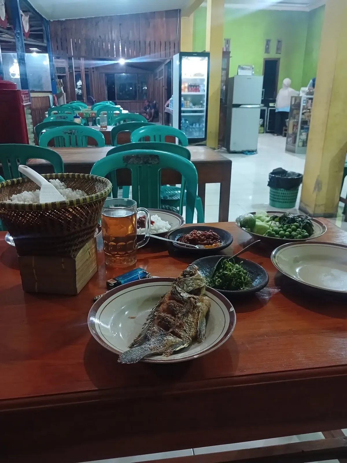 warung unyil lumbir