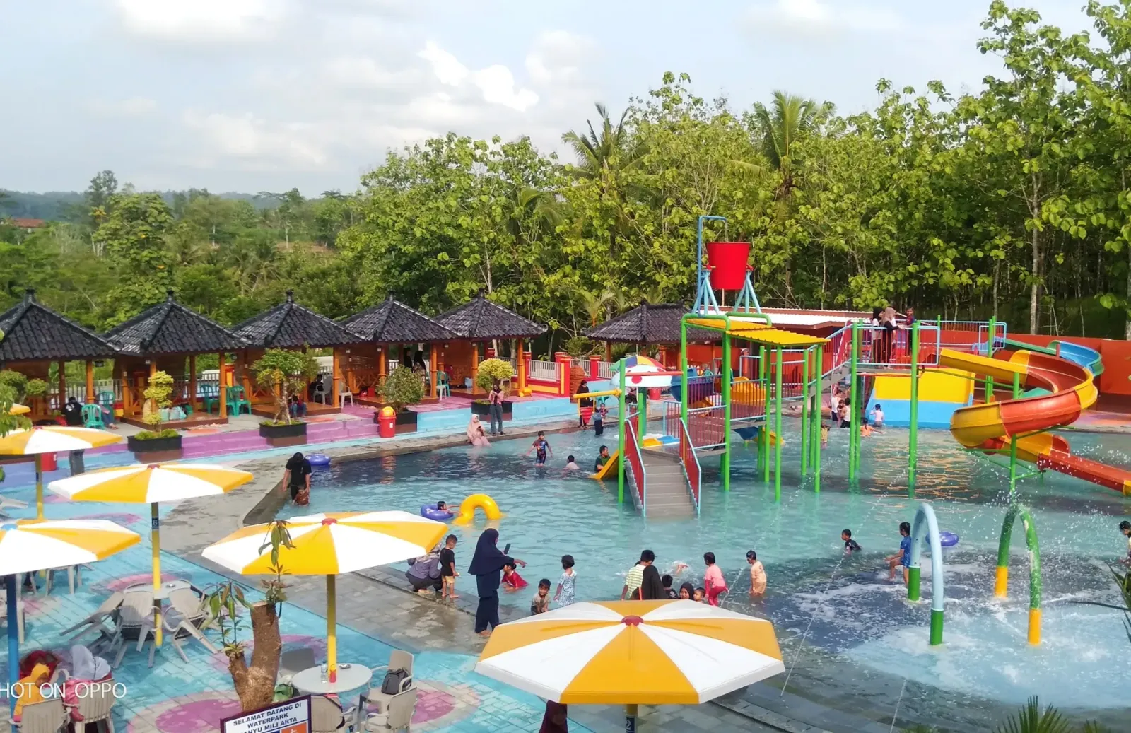 WATERPARK & CAFE BANYU MILI ARTA