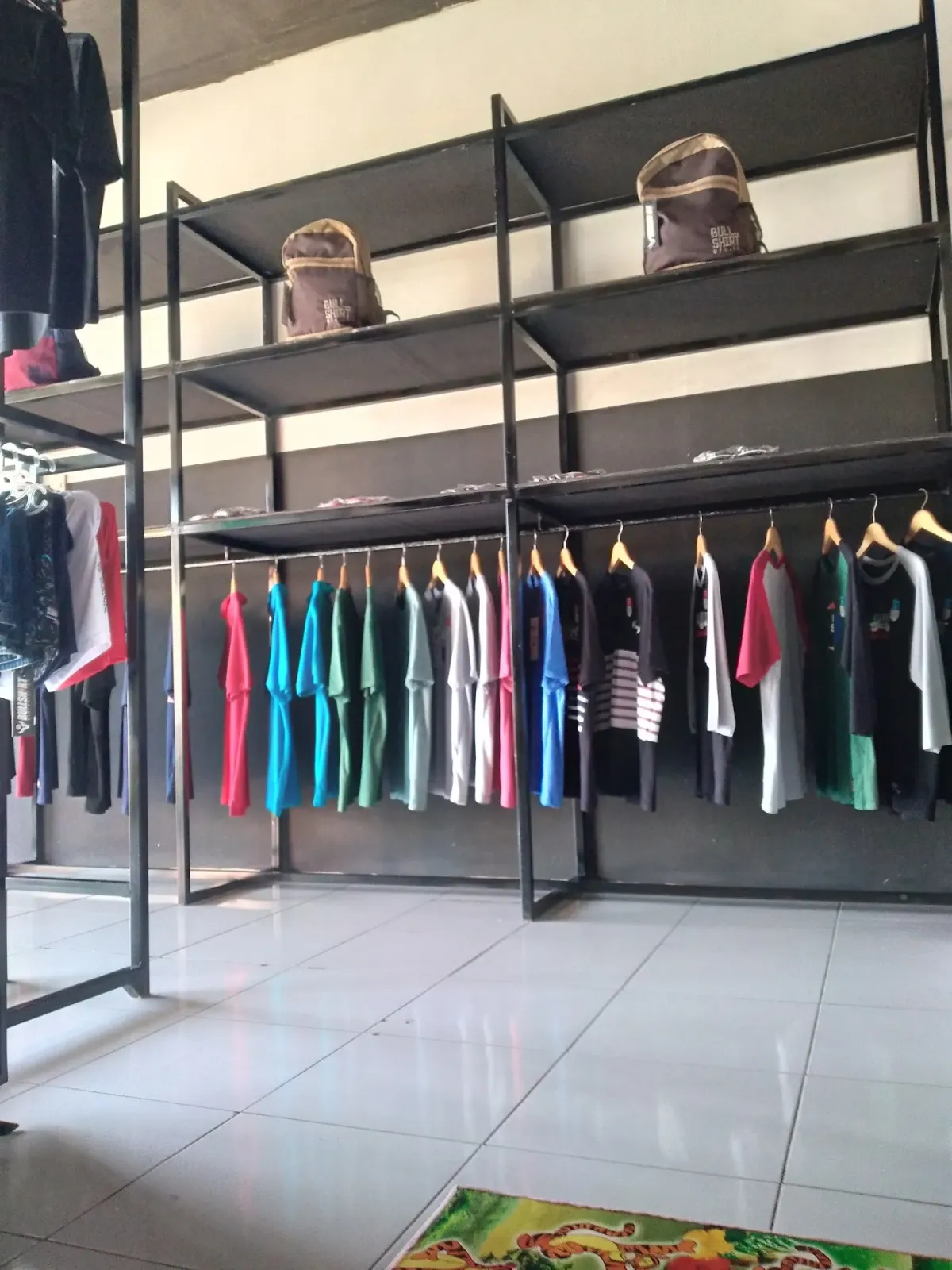 WE STORE DISTRO