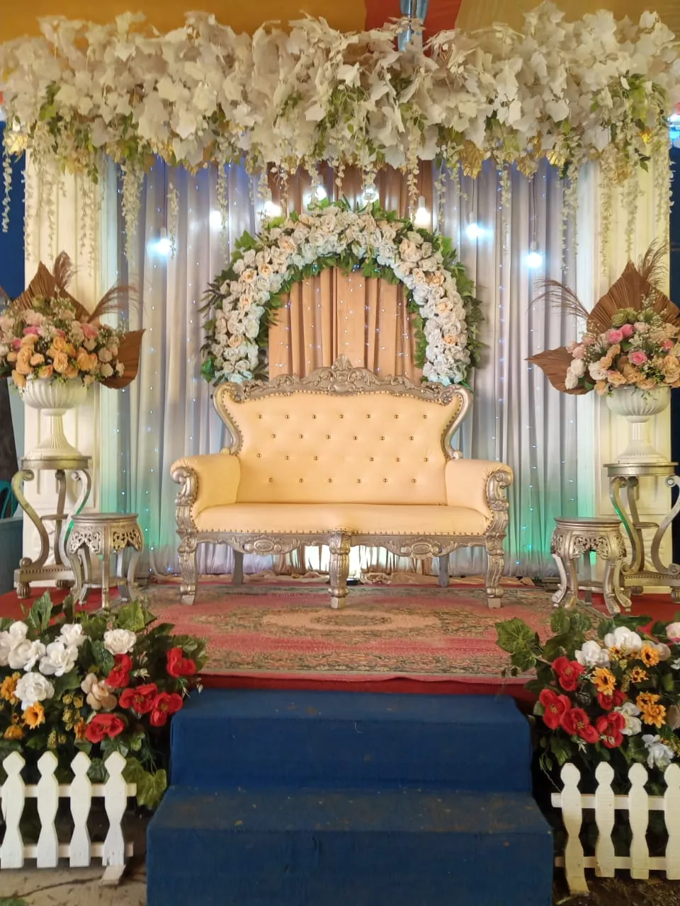 Win Win Wedding & Beauty Salon, Rias Wisuda, Rias Pengantin dll..