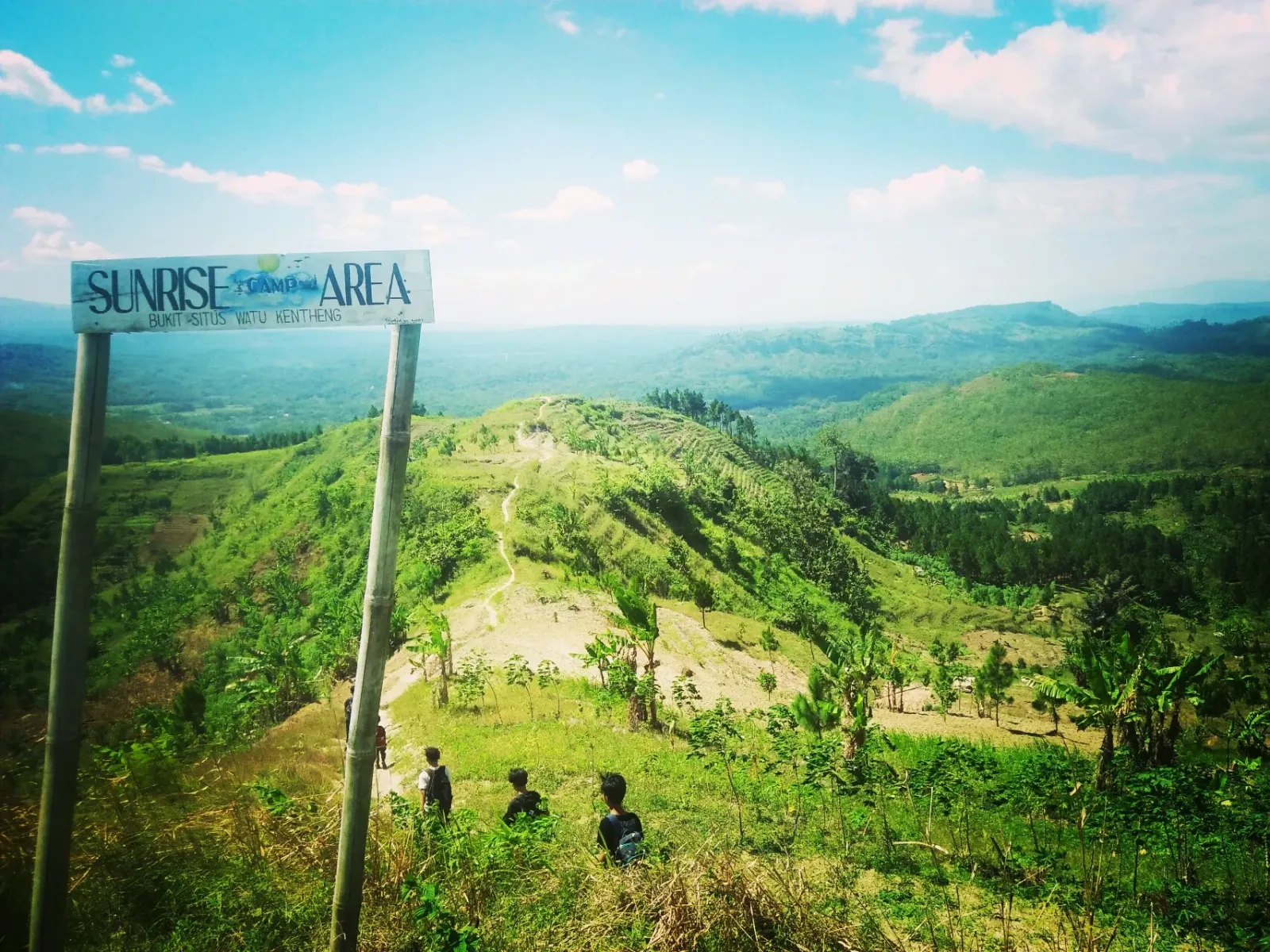 Wisata Gunung Putri ( ꦒꦸꦤꦸꦁ ꦥꦸꦠꦿꦶ )