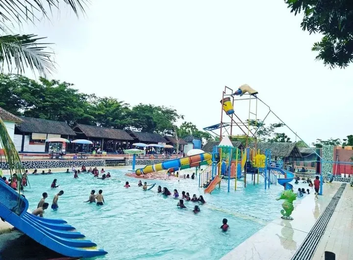 Wisata Kolam Renang Sari Rasa