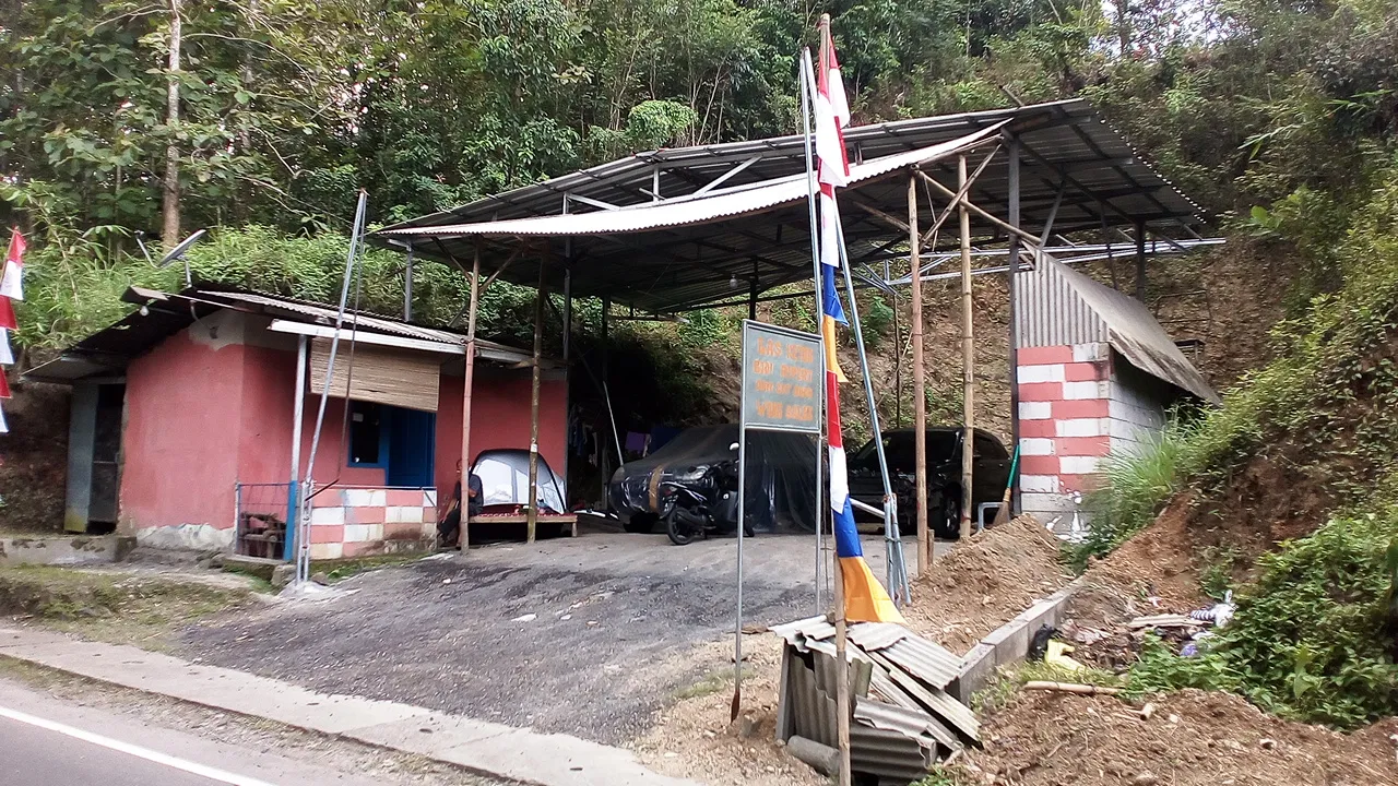 WONG SALATIGA Bengkel Las, Ketok, Bodi, Ripert dan Cat