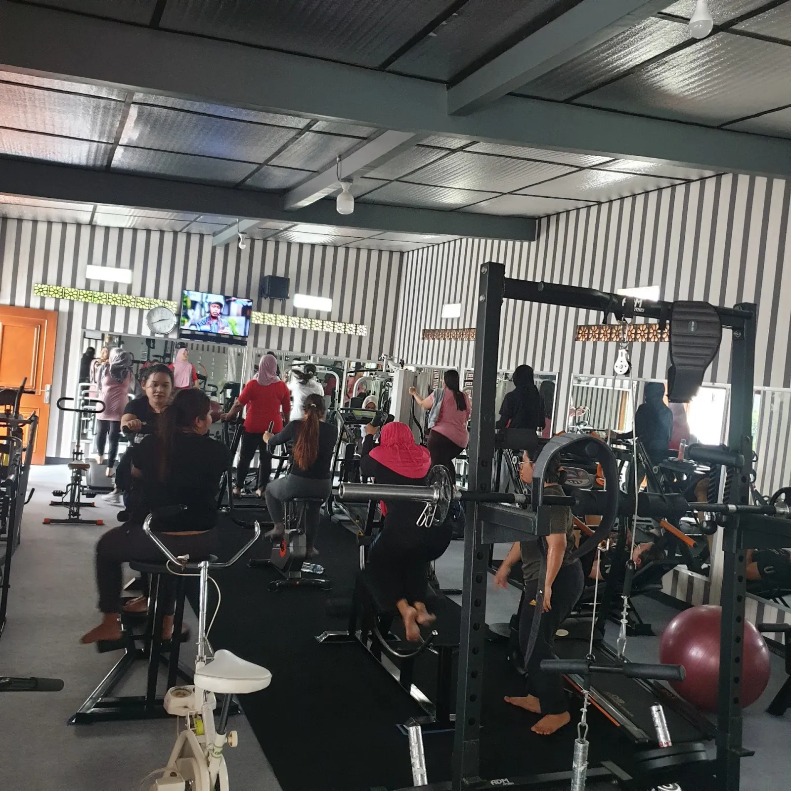 YÀTI FITNESS