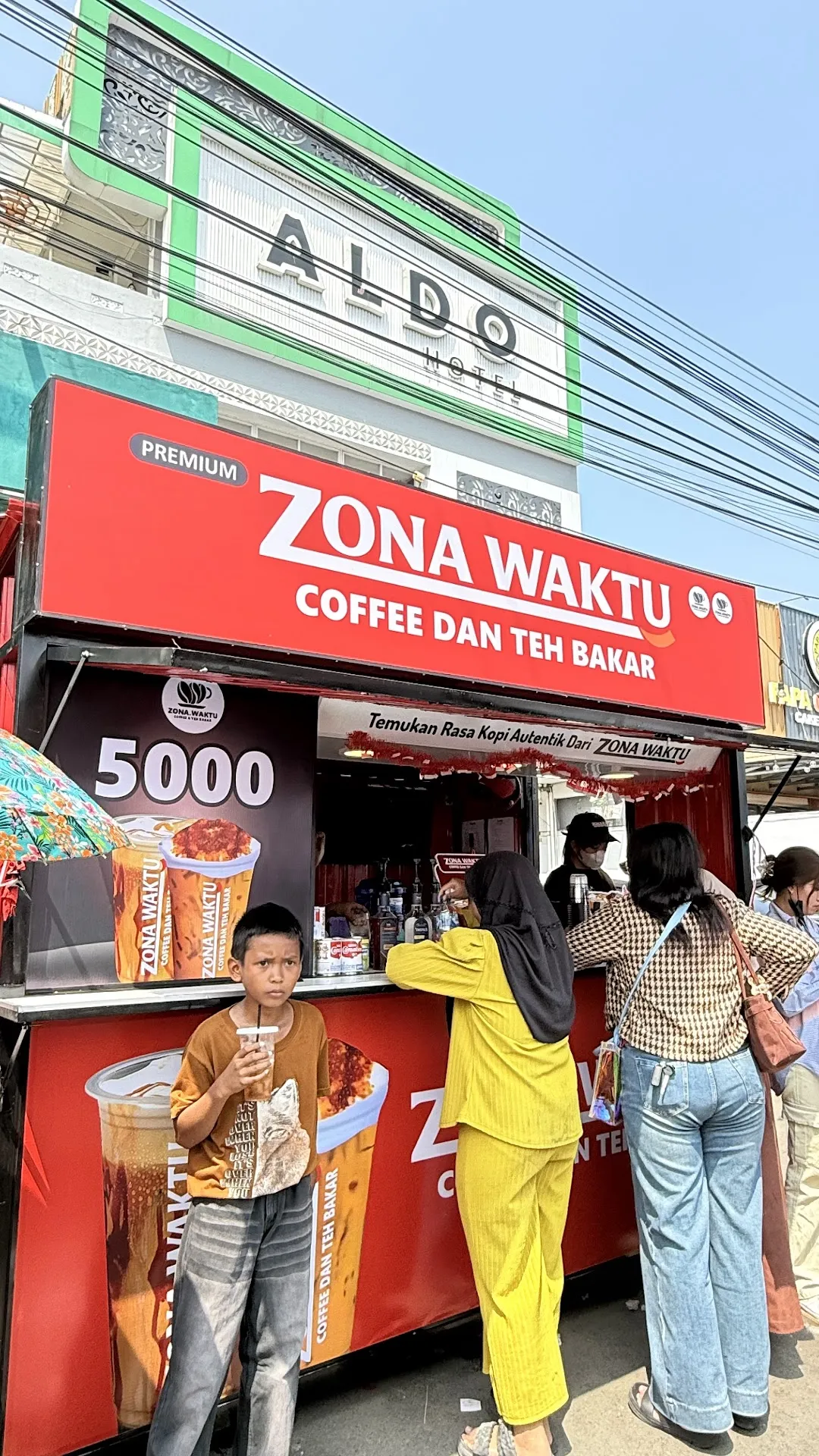 Zona Waktu Coffee and Tea Roast