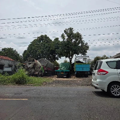 TANDING MOTOR GARAGE (bengkel Truck)