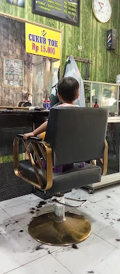 Barbershop Podhomoro