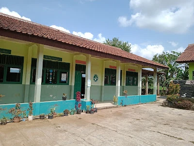 SDN 4 Kaliwinasuh