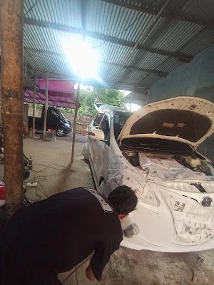 Bengkel bodi repair / cat, poles, bodi mobil dan motor