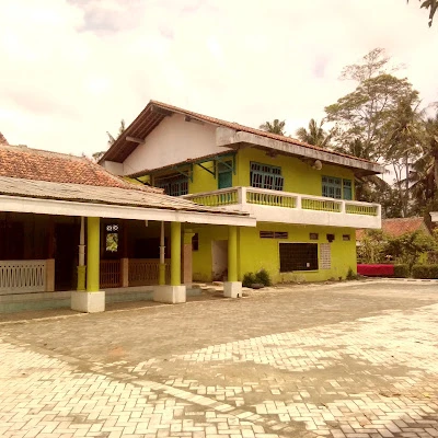 Pondok Pesantren Hidayatul Qur'an