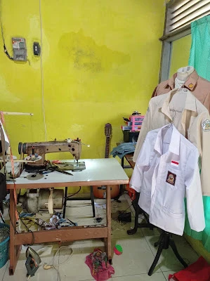 DRAJAT TAILOR vermak jait (seragam SD, SMP, SMA )