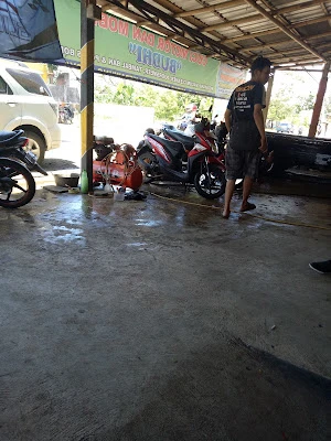 Cuci Motor & Mobil Pak Budi