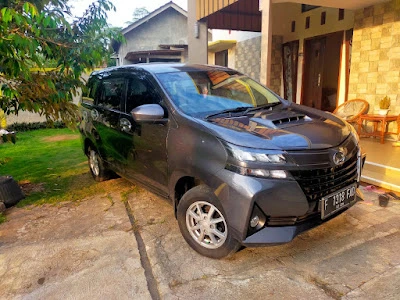 Lita Jasa sewa Mobil