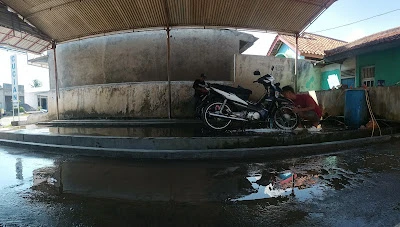 CUCIAN MOTOR DAN MOBIL MEGA MENDUNG