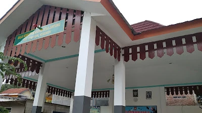 BALAI DESA JINTUNG