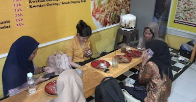 NASI GORENG DAN BAKMIE DUA SAUDARA