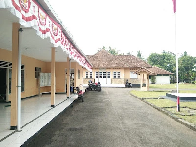 Balai Desa Karanglewas Kidul