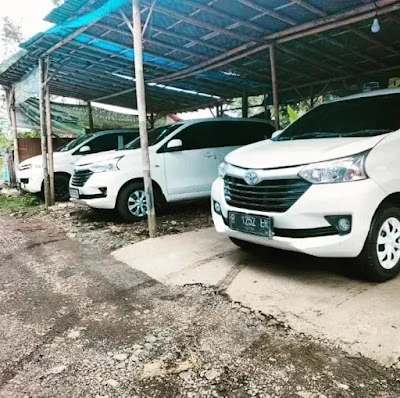 Akha zoera rentcar