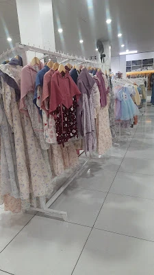 CB Fashion Lantai Dua