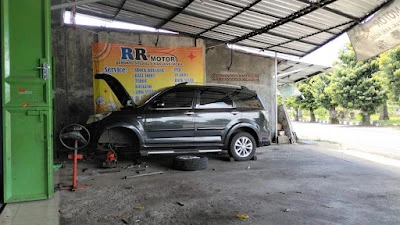 RR MOTOR (Wheel Alignment Specialist)