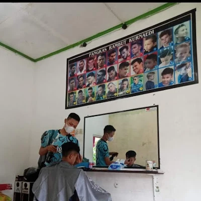 Pangkas Rambut Galaxi