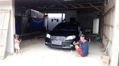 Tomi Salon Mobil