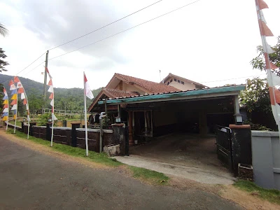 Rumah Denny Reza Fauzi