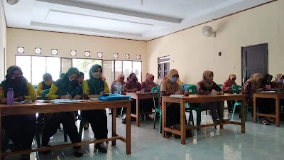 Balai desa bokol