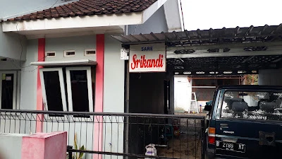 Kost sare srikandi