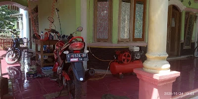 Bengkel Sepeda Motor & Cat bodi motor "Putra MBAREP"