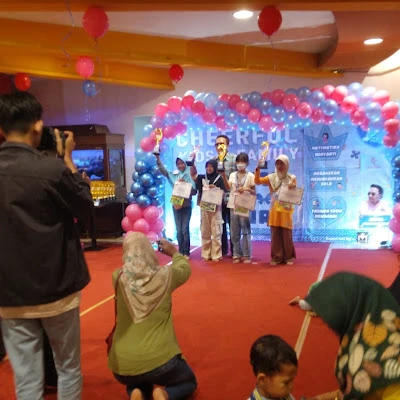 Seni Paras Mahkota