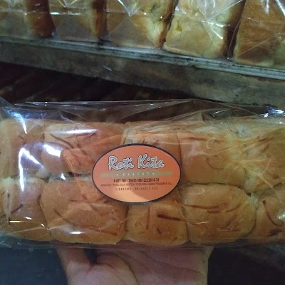 Toko roti Farid bs