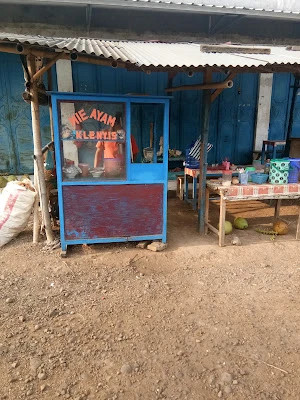 Mie ayam klenyis sokawera