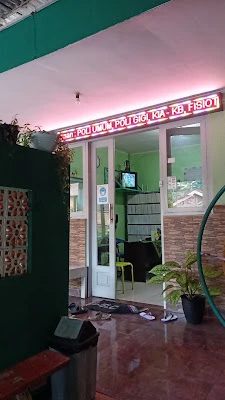 Annisa Medika Nusawungu - dr.H.Gilang Adiwignya Priyadi,M.M,.C.PS.,C.HL